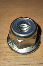 5 Stk, Bundmutter M12, Material A2, selbstsichernd, mit Sperrverzahnung, neu