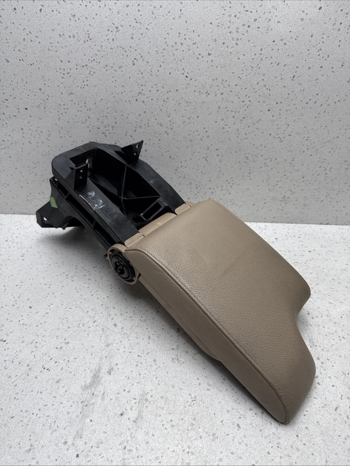 2005 BMW 325I подлокотник желтовато-коричневый - Изображение 2 из 4