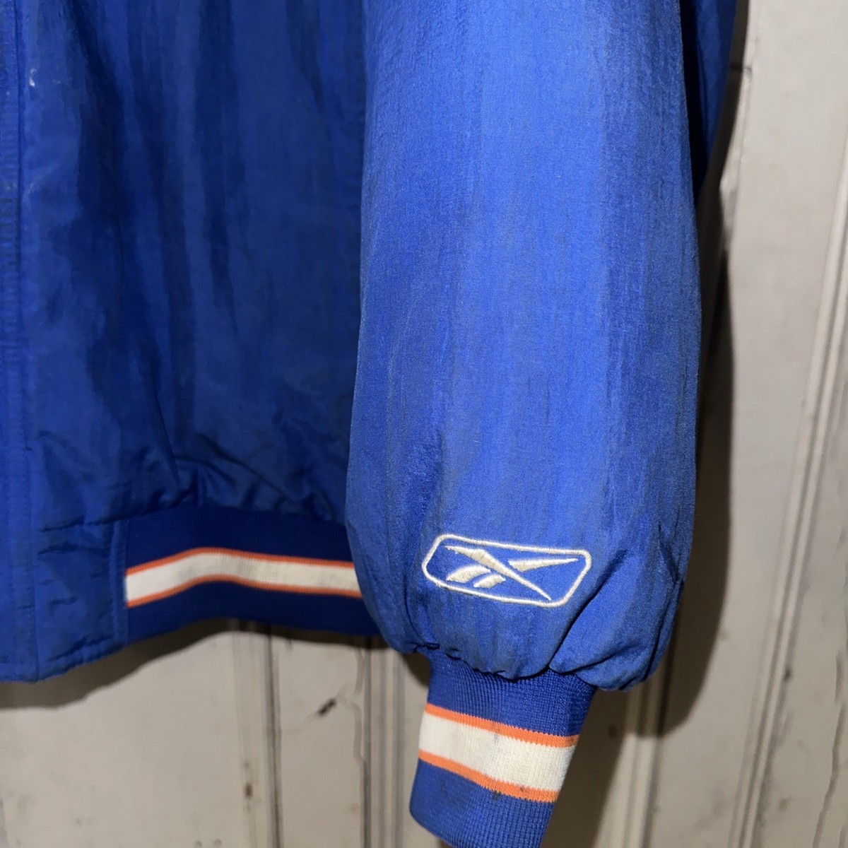 Vintage Reebok New York Knicks Full Zip Puffer Jacket Hardwood 