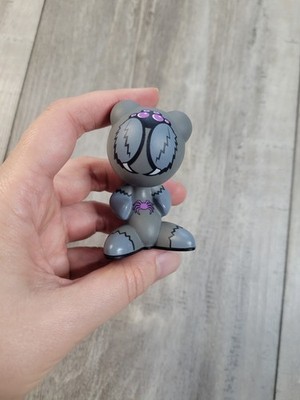 UB Funkeys Webley Figure Grey Spider Nightmare Electronic Interactive Common
