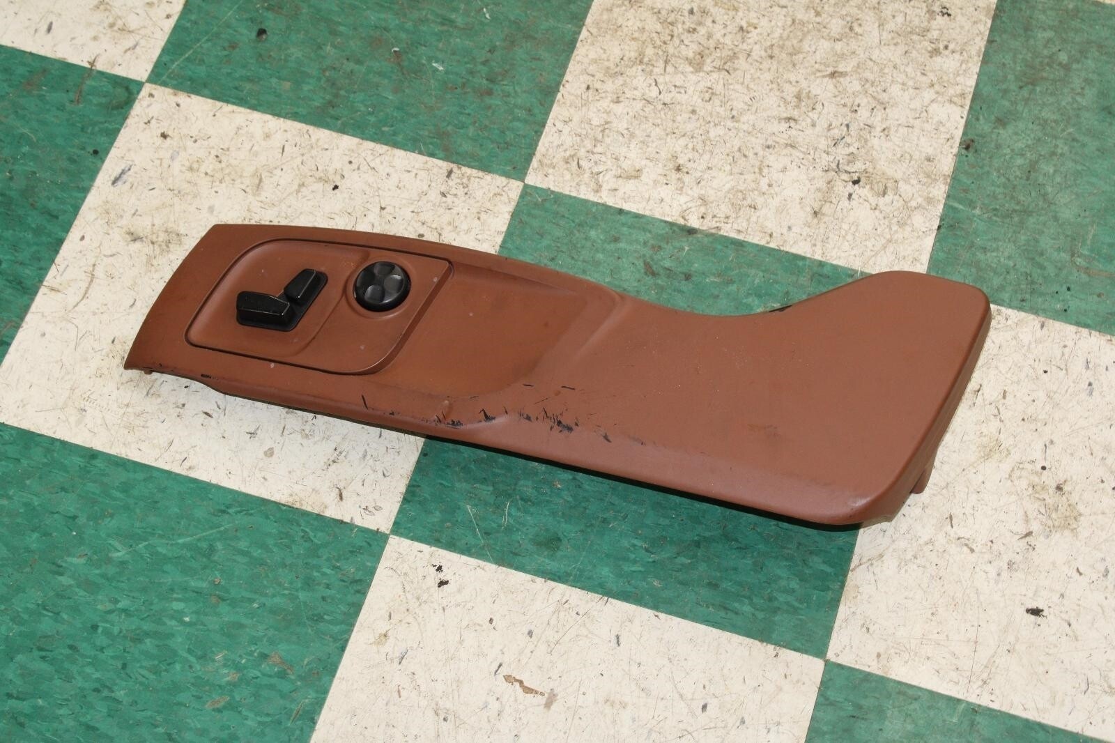 14-17 Ghibli Brown Trim Front Driver Side Left LH Power Seat Switch Factory OEM