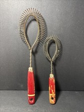 Vtg Red Wood Handle Coil Wire Whisk Egg Beater Rustic Kitchen Utensil Set Of 2