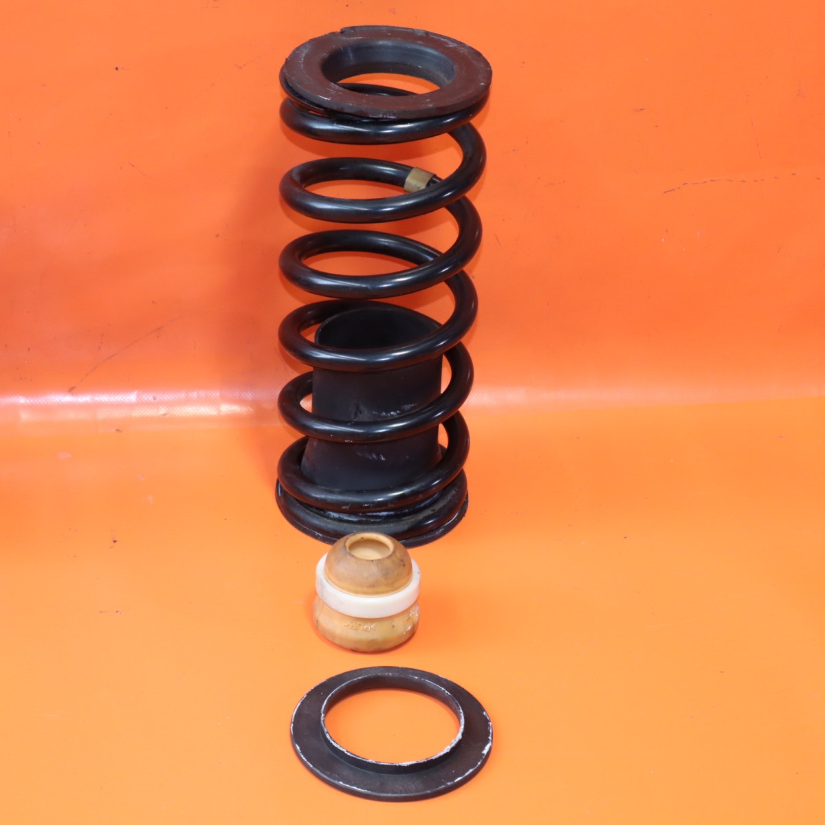 Ferrari 458 2010-2012 Coil spring P/N 256059