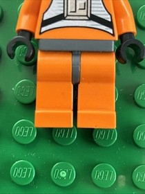 Lego Rebel Pilot Y-Wing (Jon &lsquo;Dutch&rsquo; Vander, Gold Leader) Minifigure #sw0333a