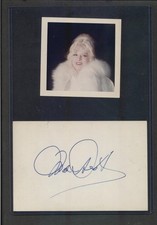 Mae West - Signed Autograph 4x6 Index Card and Candid Photo - I'm No Angel 