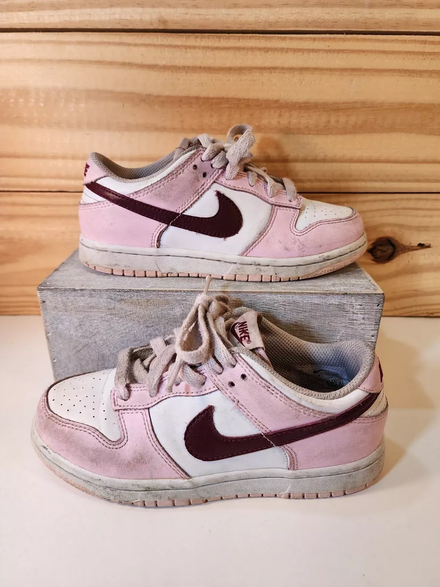 Nike cheap pink laces