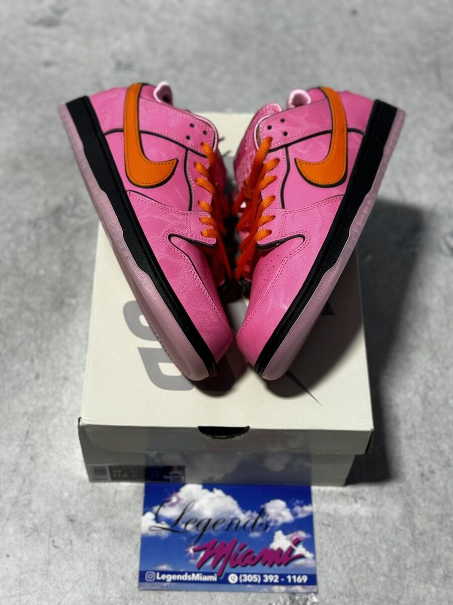Size 10.5 - Nike SB Dunk Low Pro QS x The Powerpuff Girls Size 10.5 - Nike SB Dunk Low Pro QS x The Powerpuff Girls