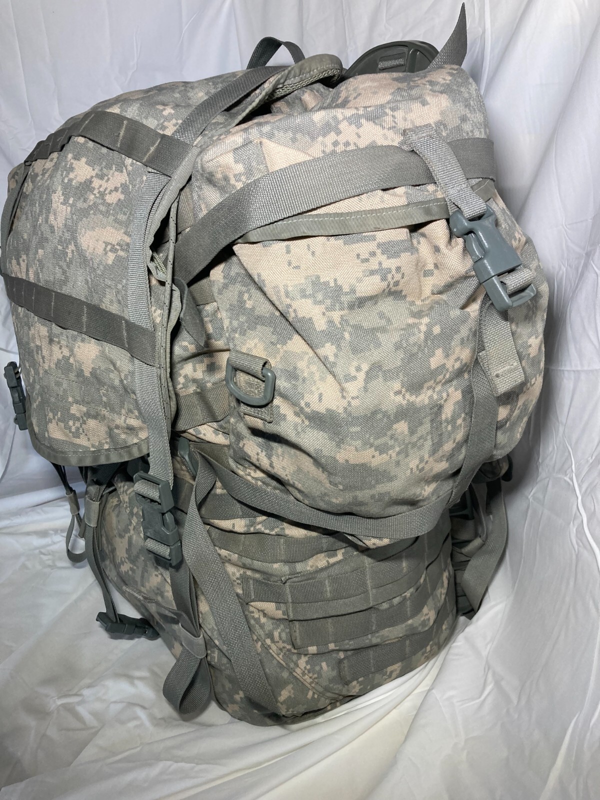 USGI MOLLE II ACU UCP Large Rucksack Complete Assembly w/Sustainment