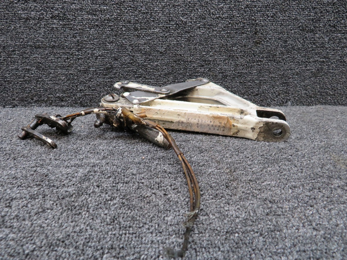 67025-006 Piper PA34-200 Main Gear Truss Link Assembly RH with