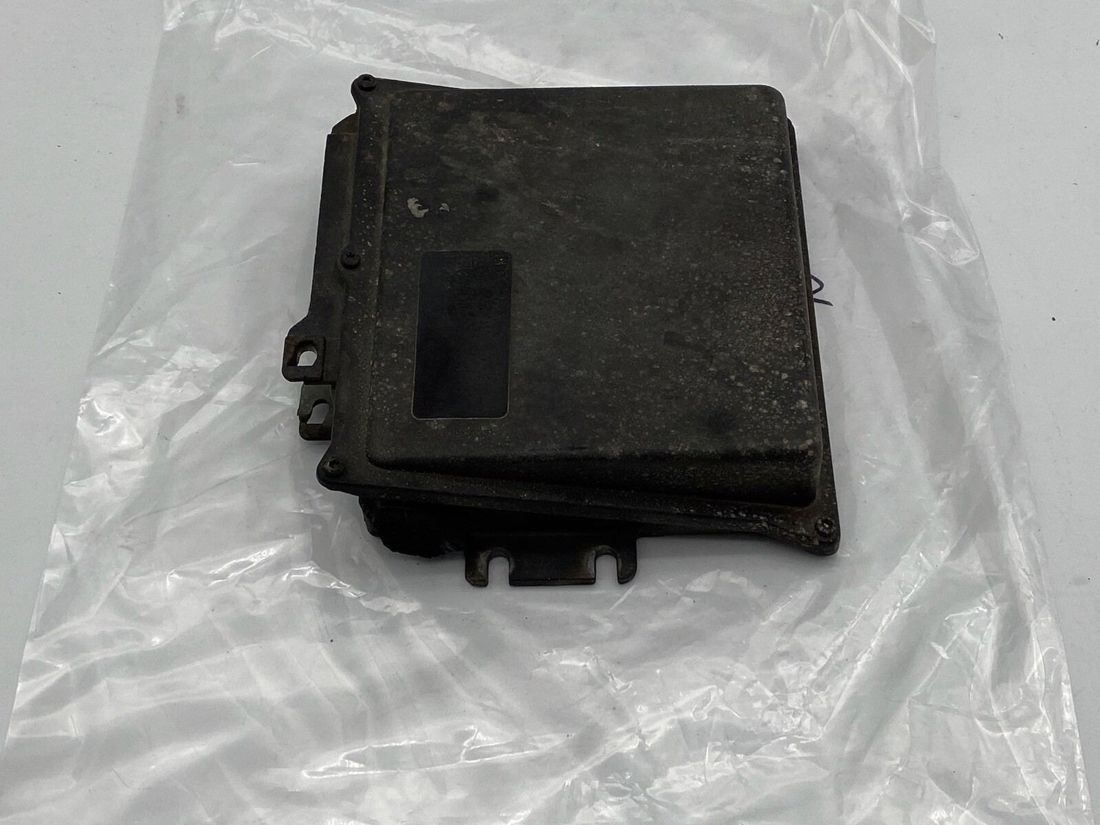 1995 Ferrari 355 F355 Spider Motronic 2.7 Electronic Control Center Ecu 950918