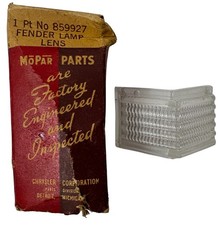 New Old Stock Fender Light Lamp Lens For 1940 Chrysler 8 Cylinder Models 859927