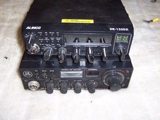 RADIO CB S A PAIR OFF COMUNICATORI NI 440DX E ALINCO DR 135DX MADE IN JAPAN