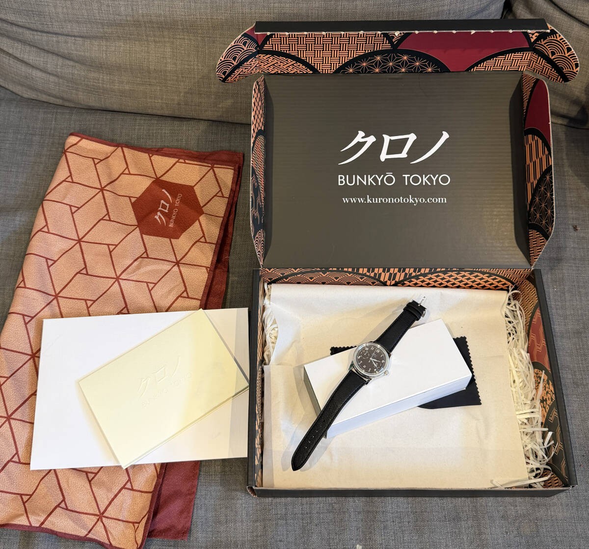 Kurono Tokyo 2023 Anniversary Calendrier Type I Azuki Maroon Dial