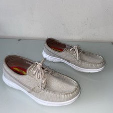 skechers Goga Max Beige Size 4