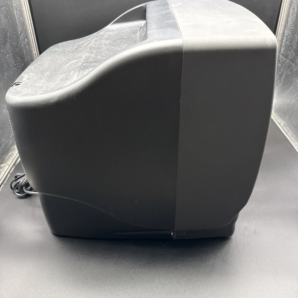 Panasonic 13” VCR TV Combo PV-M1367AD Vintage Gaming - Parts - Does Not Turn On - Image 4 of 4