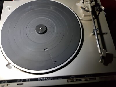 80's TECHNICS SL D 30 TURNTABLE PLATTENSPIELER - DIRECT DRIVE