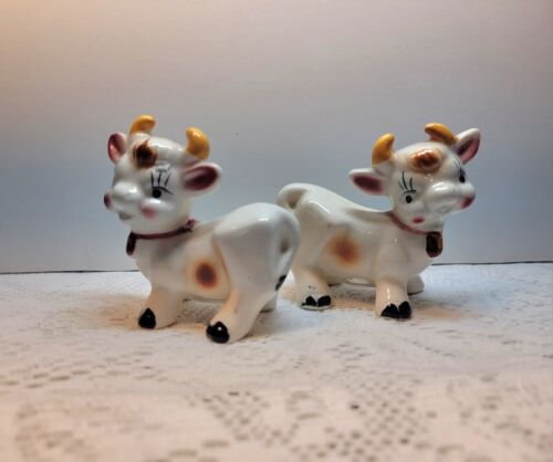 1960s Novelty White Cows w/Brown & Pink Spots salt & pepper shakers - Afbeelding 1 van 6