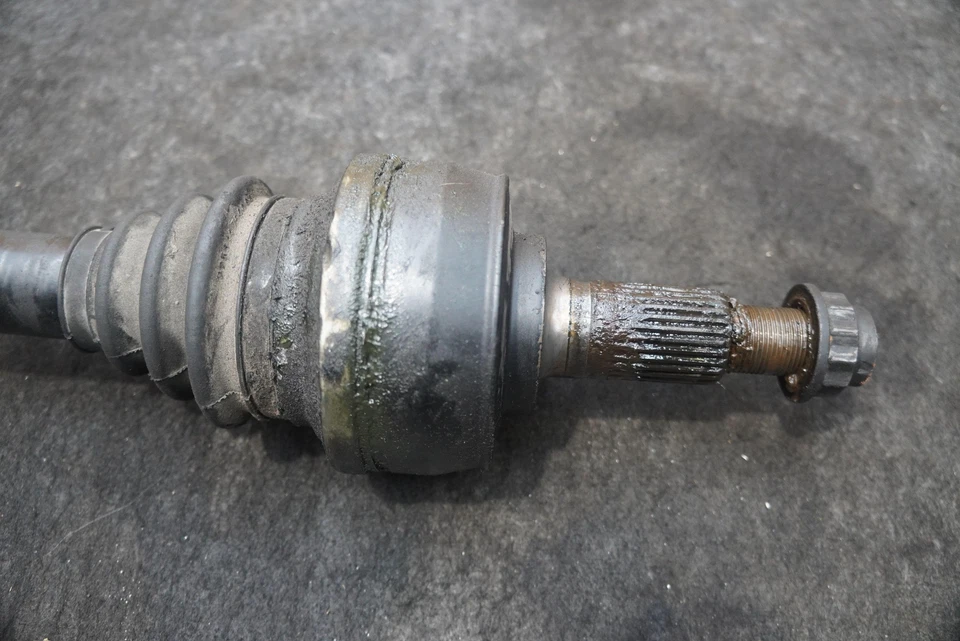 Задний левый или правый вал оси CV 98733202425 Porsche Cayman Boxster 987 2005-08 - Изображение 3 из 4