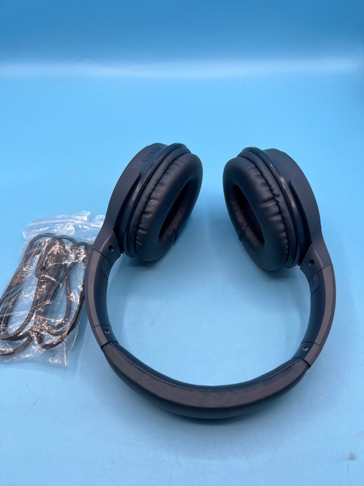 BROOKSTONE Wireless Headphones Bluetooth Rechargeable Studio HD Blue  NIB