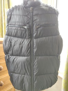 black gilet mens zara