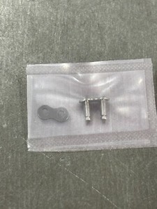 QTY 1 W M BERG STAINLESS MINIATURE .1475” PITCH CONNECTING LINK FOR ROLLER CHAIN