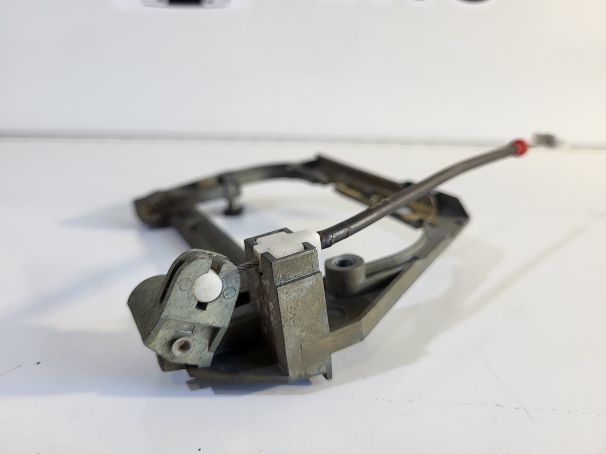 BMW E39 Carrier, outside door handle, rear left 51228209103 (up to 