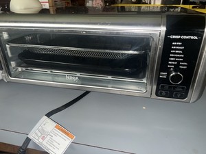 Ninja SP101 Foodi 8-in-1 Digital Air Fryer Large Toaster Oven-Black Space Saver