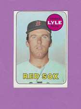 1969 Topps Red Sox Pitcher Sparky Lyle #311 Rookie Baseball Card. rookie card picture