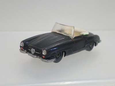 Mercedes 190 SL schwarz 1:87 H0 Eko #010/36