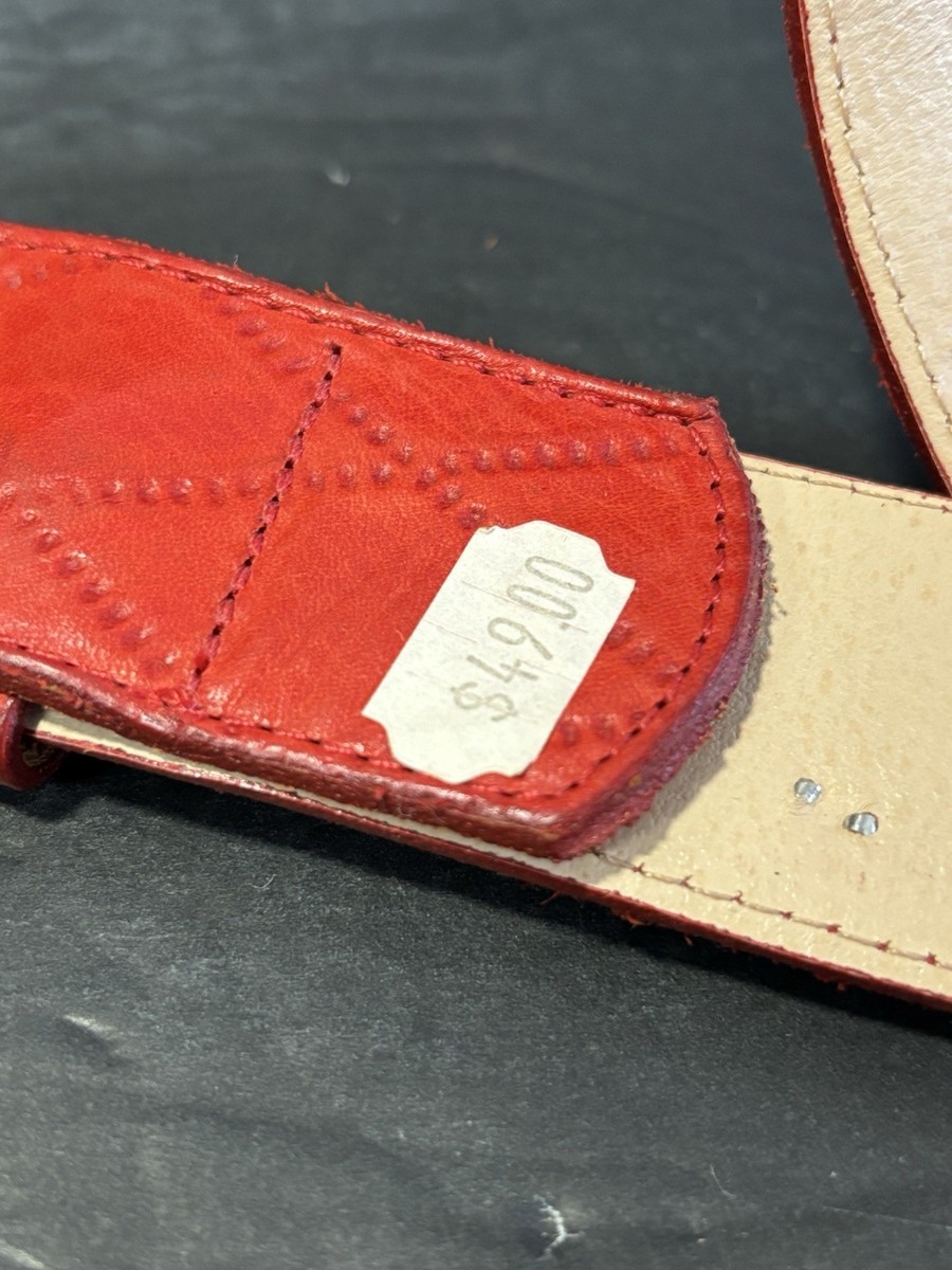 Vintage Catherine Dial Easley Red / Silver Tone Leather Concho Belt, Size M Vintage Women main image 3