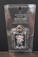 ASHLAND HALLOWEEN SKELETON MAN CAMEO MINI DECORATION