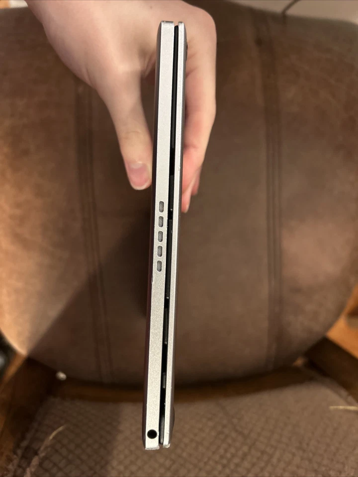 Tablet Google Pixel C C1502W 64 GB Wi-Fi 10,2 pulgadas plateada con teclado Foto 3 de 4