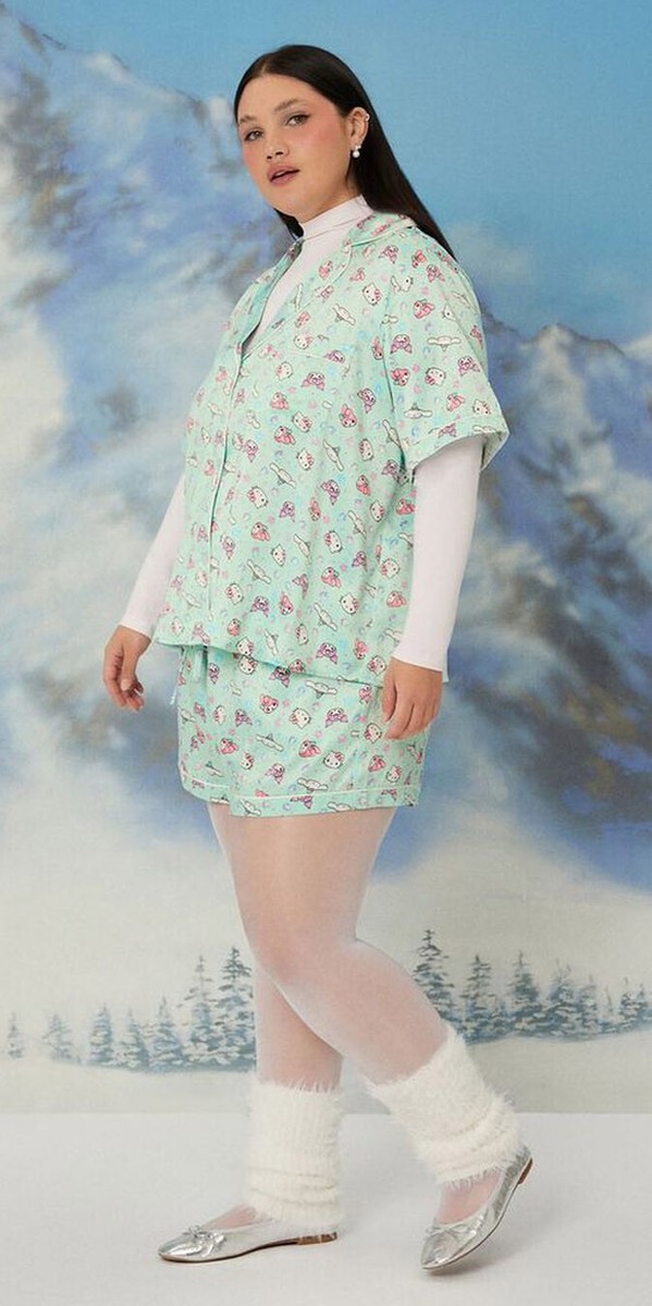 Sanrio HeLLO KiTTY x FoReVeR 21 Shirt/Shorts Satin Pajama Sleep