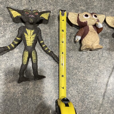 LJN Toys GREMLINS 2 Gizmo Mogwai Action Figures & 1 Bendy Stripe
