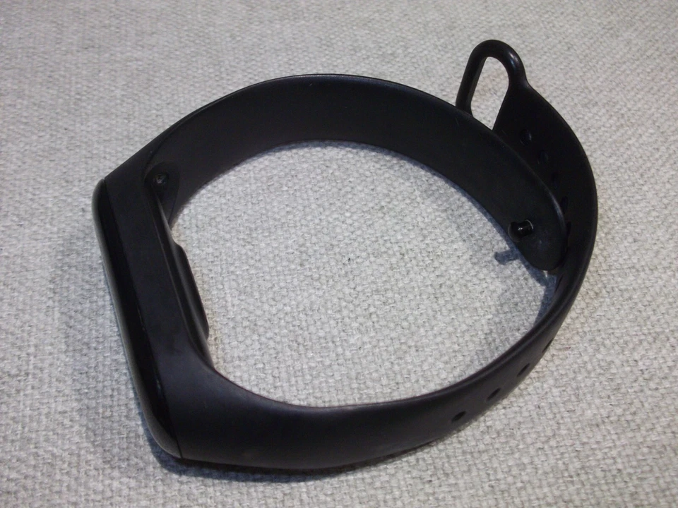 Xiaomi Mi Band 3 Black Bluetooth Activity Tracker & Waterproof Fitness Watch - Image 4 of 4