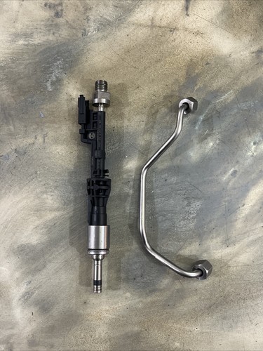 SINGLE OEM BMW Bosch Fuel Injector W/Line 13647597870 / 0261500109 – USED