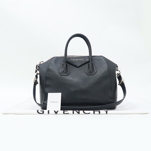 Givenchy Antigona Goat Skin M Size 2-Way K-Pop