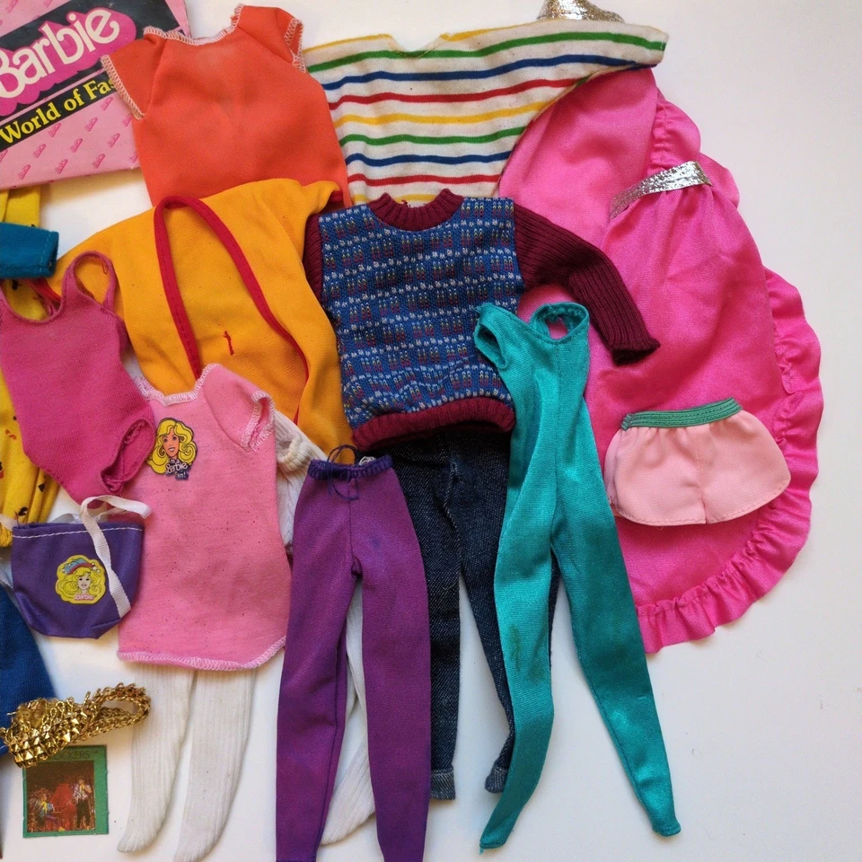 Lote Ropa Muñeca Barbie y Ken Mattel Años 80 De Colección - Vestidos, Faldas, Camisas, Extras Foto 4 de 4