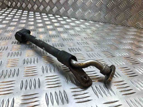 VW CADDY III Furgon 2KA, 2KH, 2CA, 2CH Turbinenschmierrohr 03G145736 31815108