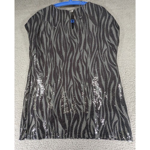 NWT Cable & Gauge Womens Size M Grey Black Zebra Print Cap Sleeve Sequin Blouse - Picture 4 of 6