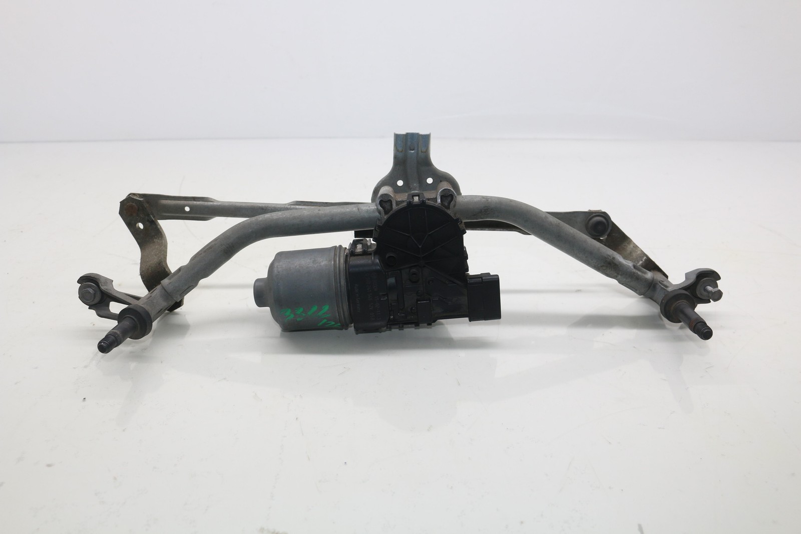 MOTORINO TERGICRISTALLO ANTERIORE PER PEUGEOT 208 Serie 9673222580 (12>19)