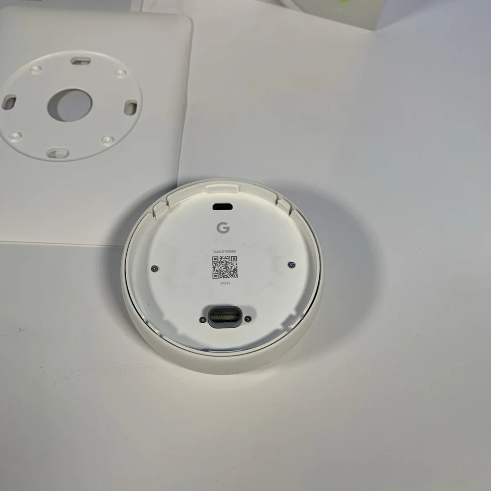 Google Nest Thermostat E Pro Edition -Model A0063 ( T4002ES) - Image 2 of 4