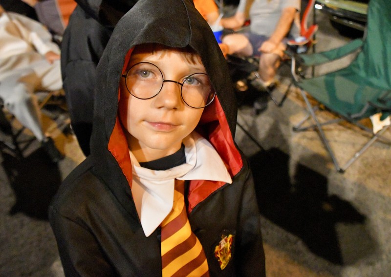 Harry Potter Robe Costume Kids Sz M 7-8  Robe Pants Tie Halloween