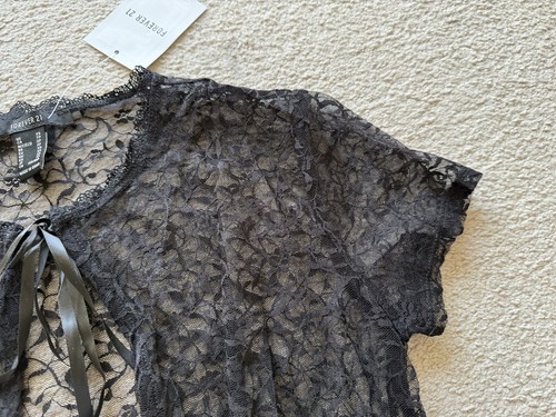 FOREVER 21 Black Floral Lace Tie Front Short Sleeve Crop Top Blouse Tee Shirt XS - Picture 4 of 11