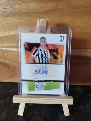 2021-22 Topps Juventus Official Team Set Base set carte n°21 - Foot