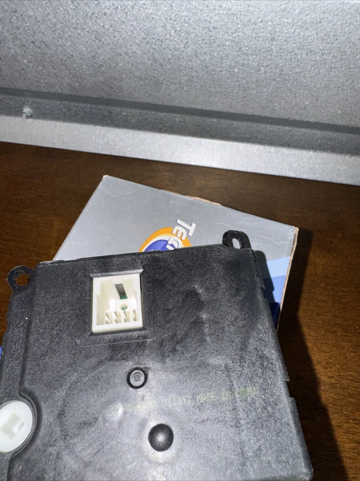 Привод двери смеситель ОВК Tech smart J04006 совместим с Dorman 604-207 - Изображение 2 из 3