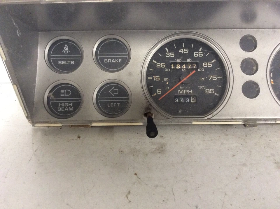 84 85 86 87 88 89 CHRYSLER LEBARON CARAVELLE VELOCÍMETRO CLÚSTER 18k MOPAR OEM Foto 2 de 4