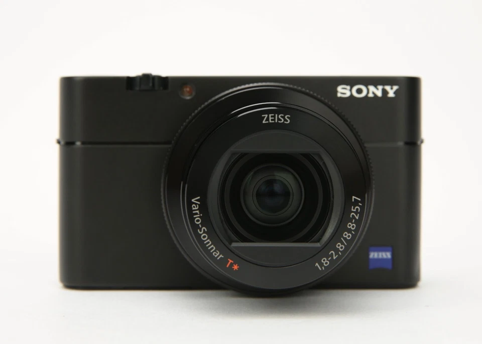 Sony Cyber-shot RX100 VA (DSC-RX100M5A) Compact Digital Camera 20.1MP, 2.9x Zoom - Image 3 of 4