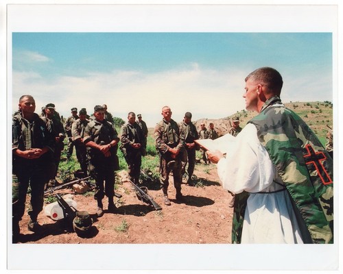 1991 Desert Storm USMC Marines 24th MEU at Mass in Northern Iraq 8x10 Photo