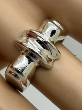 925 sterling silver Vintage Signed Mexico Exotic Design ring Size 9. Solid.